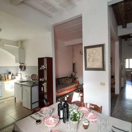 Cozy With Private Garden - City Center -